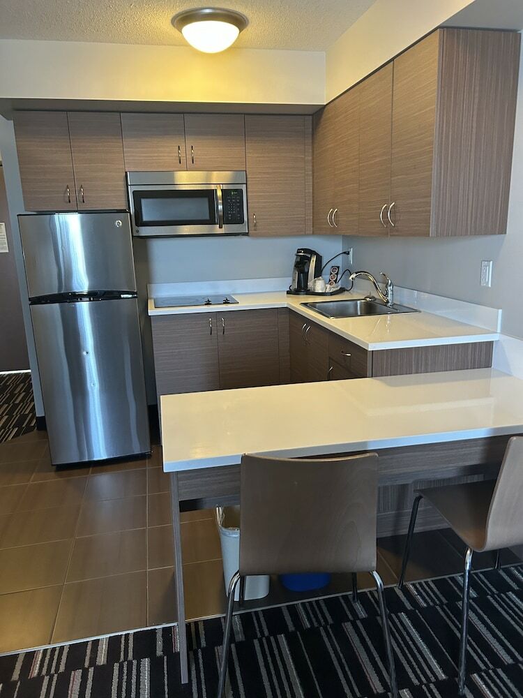 Hotel Microtel Inn & Suites By Wyndham Fort St John