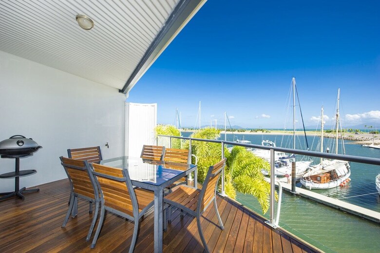 Apartamentos Waters Edge Townhouse 4