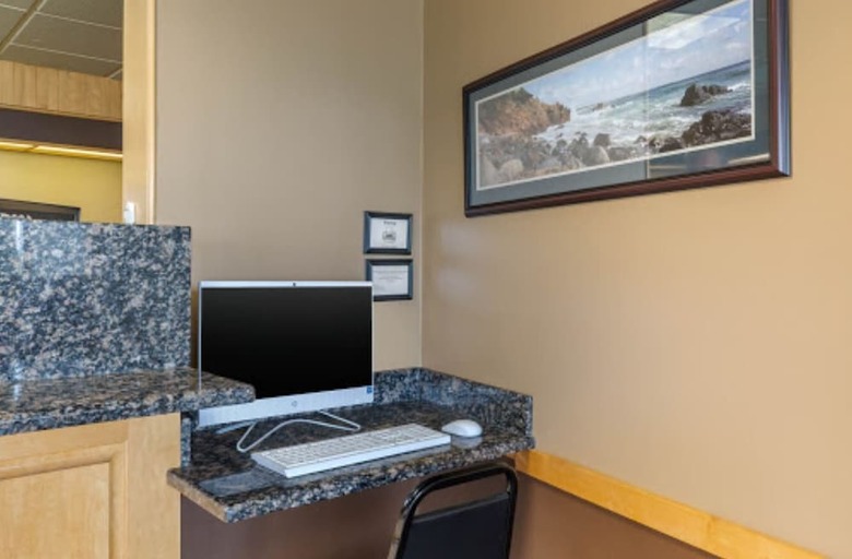 Ogunquit Hotel & Suites