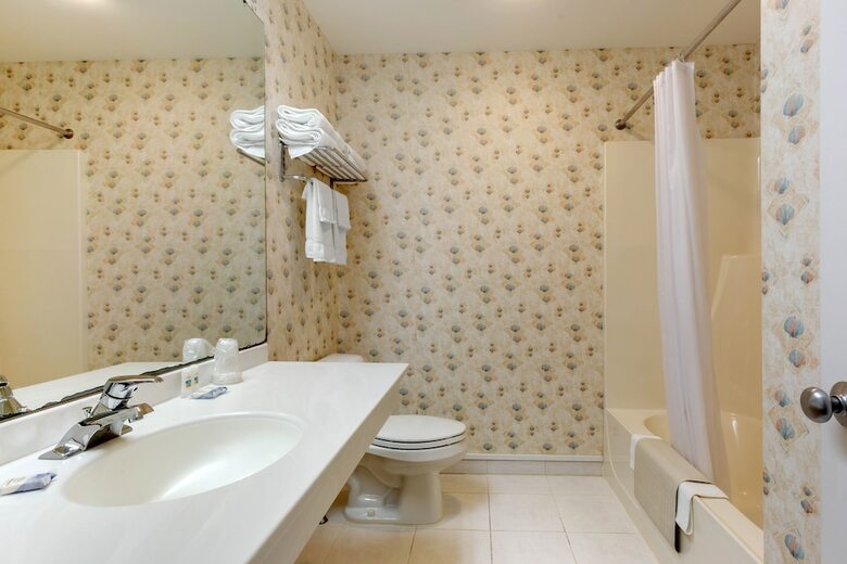 Ogunquit Hotel & Suites