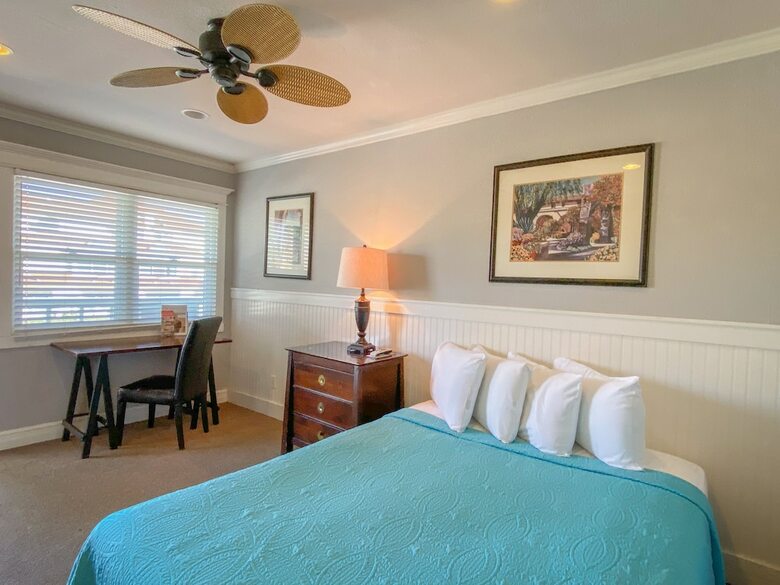 Motel Coronado Island Inn