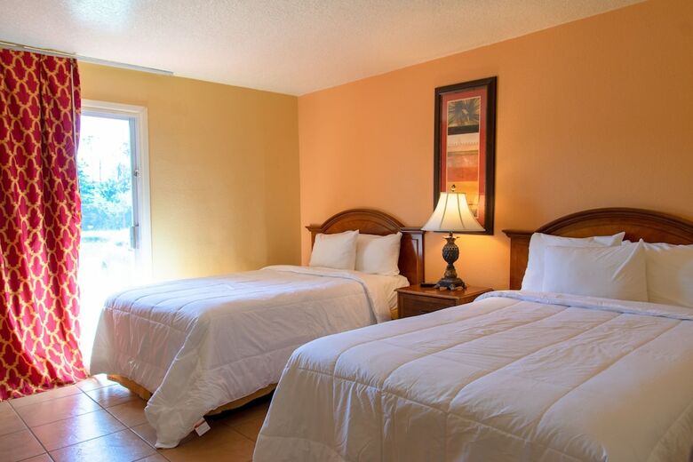 Celebration Suites - 2 Bedroom Condos