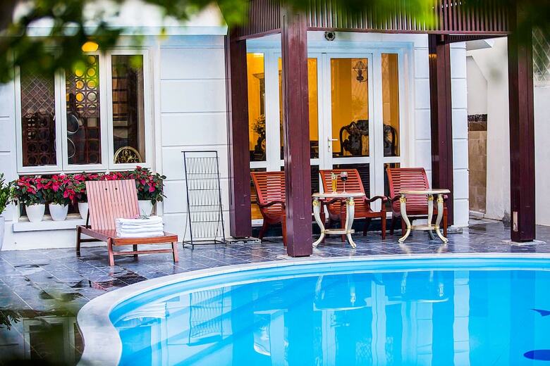 New Era Hotel And Villa