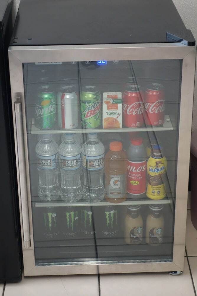 Motel Vip Inn And Suites