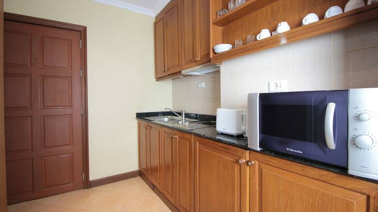 View Talay 3 Beach Apartments