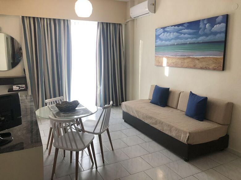 Oleander Apartments