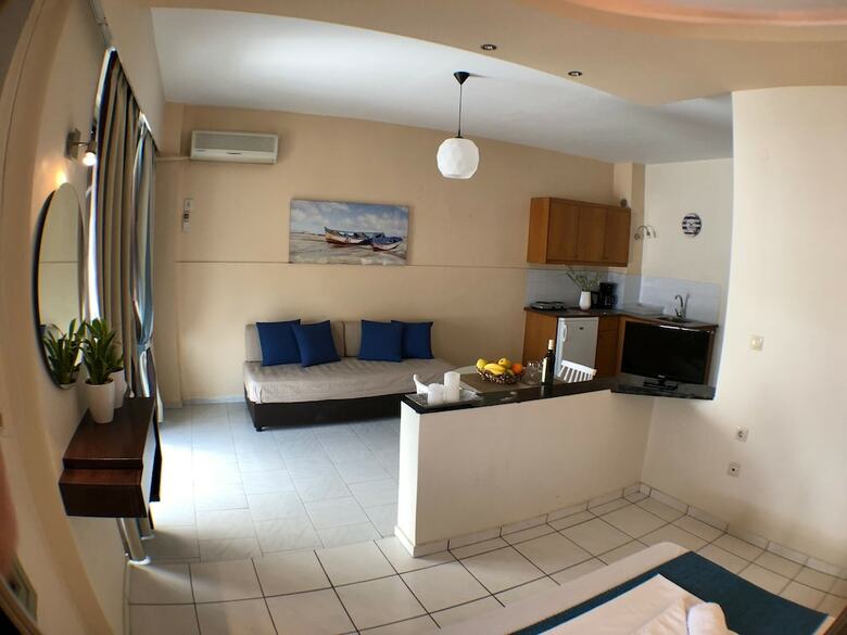 Oleander Apartments