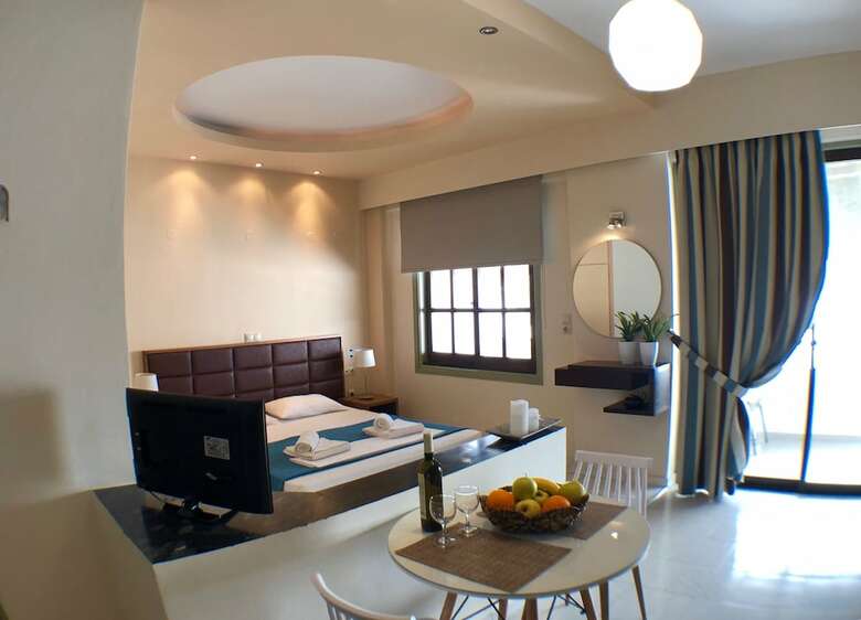 Oleander Apartments