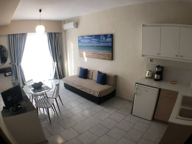 Oleander Apartments