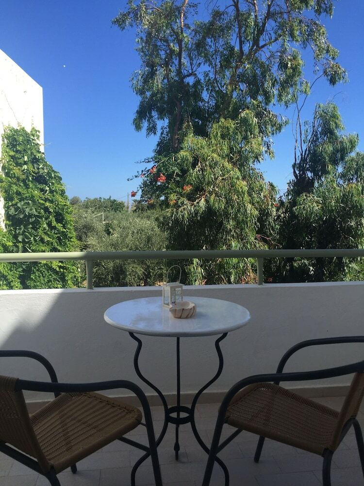 Oleander Apartments