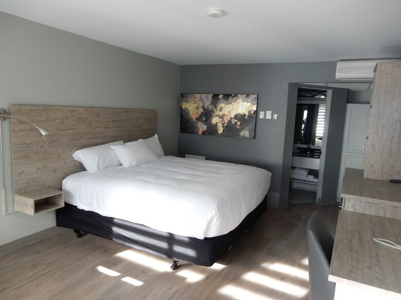 Danny?s Hotel Suites, Surestay Collection By Best Western