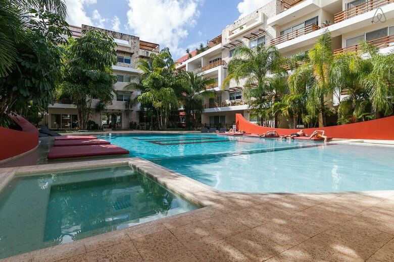 Sabbia Playa Downtown Condo