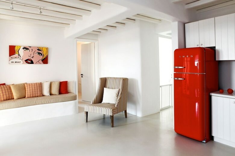 Villa Elia White Residence