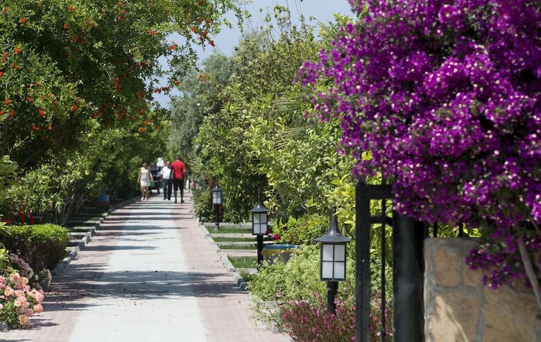 Hotel Ozlem Garden - All Inclusive