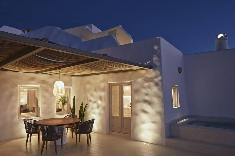 Aparthotel Astra Suites