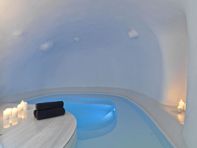 Aparthotel Astra Suites
