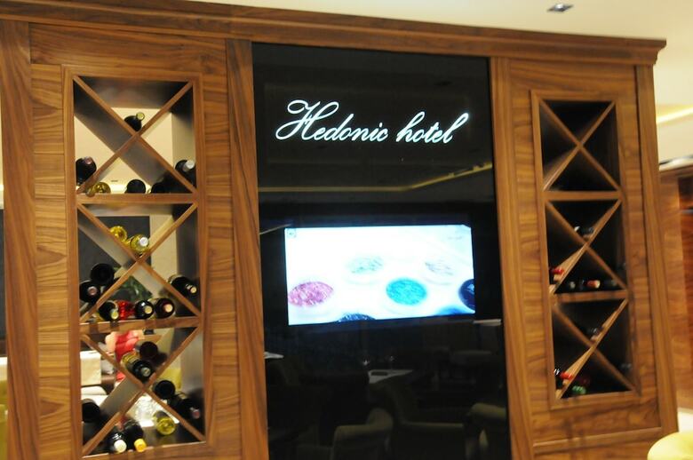 Hotel Hedonic