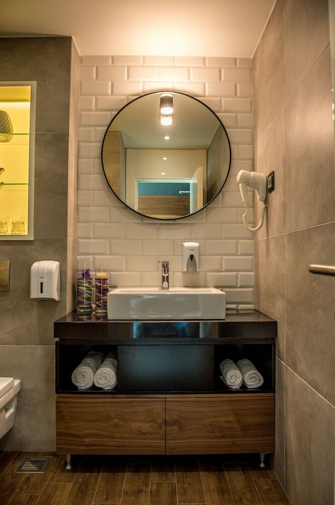 Hotel Hedonic