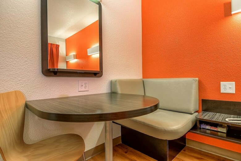 Motel 6 Carlsbad, Ca Beach