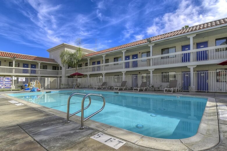 Motel 6 Carlsbad, Ca Beach