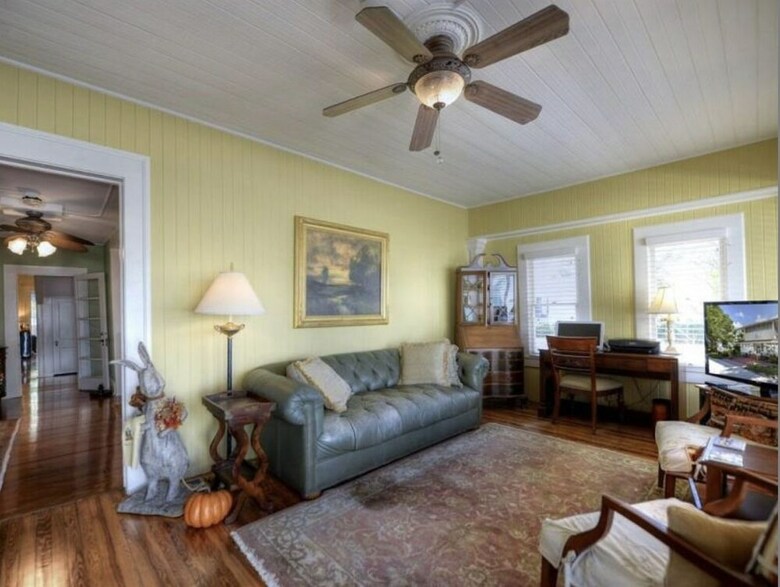 The Hibiscus House Bed And Breakfast