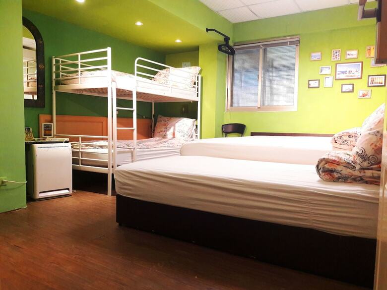 Hostal Ximen Triple Tiger Hostel