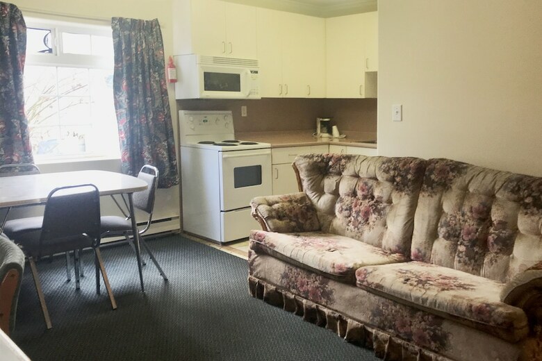 Lamplighter Motel
