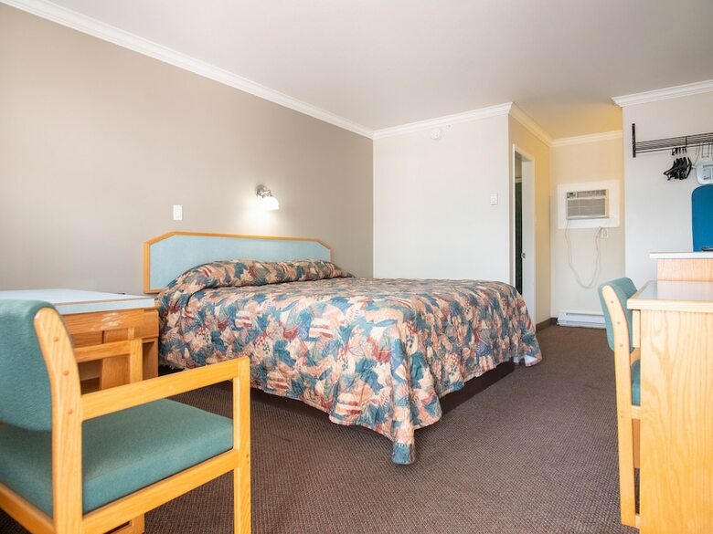 Lamplighter Motel