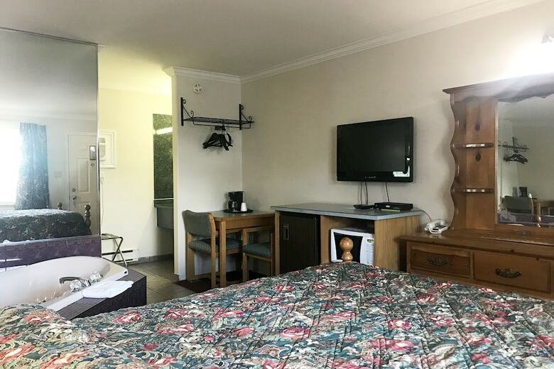 Lamplighter Motel