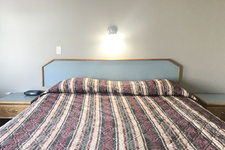 Lamplighter Motel