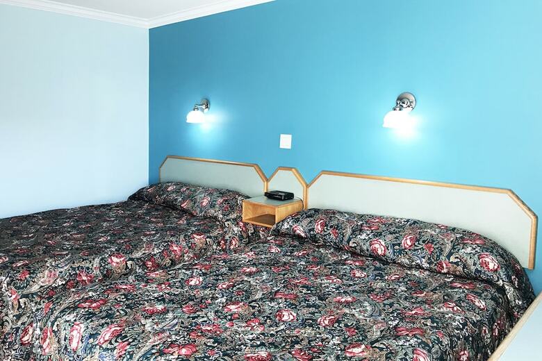 Lamplighter Motel