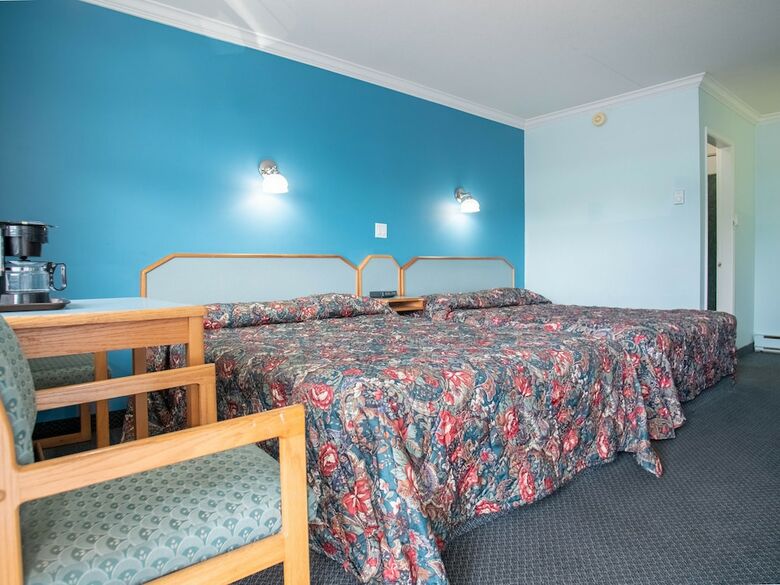 Lamplighter Motel