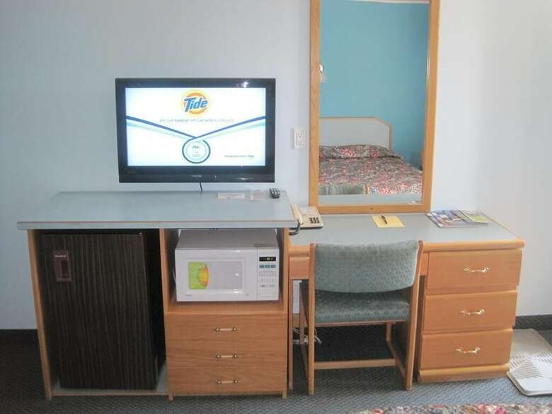 Lamplighter Motel