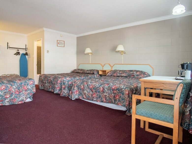 Lamplighter Motel