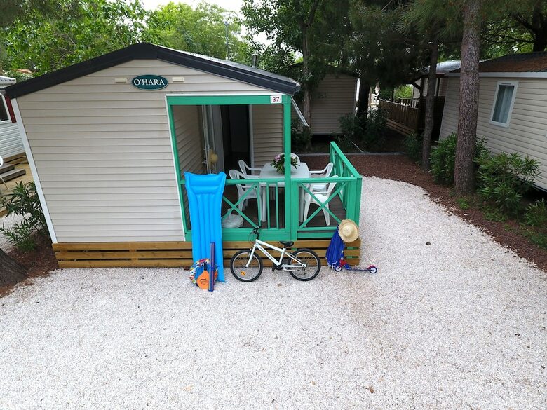 Camping Les Champs Blancs