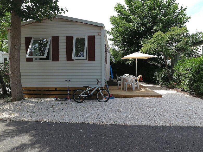Camping Les Champs Blancs