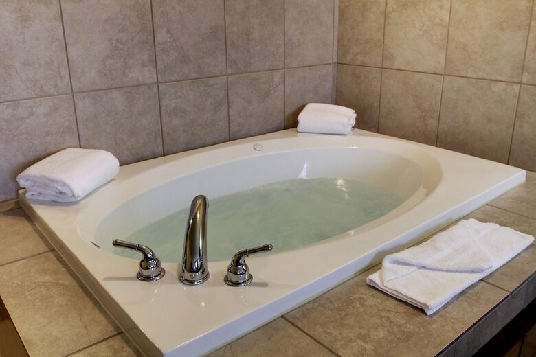 Hotel Cobblestone Inn & Suites - Linton