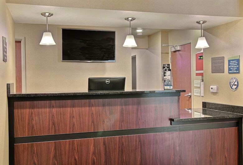 Hotel Cobblestone Inn & Suites - Linton