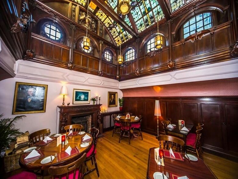 Woodside Hotel