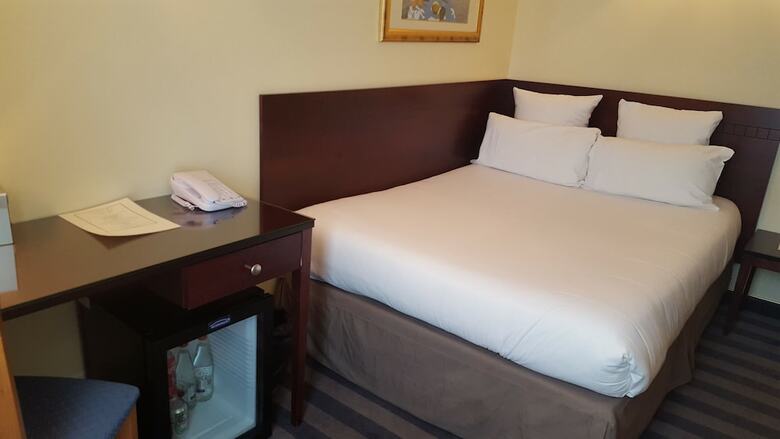 Hotel H�tel Saint Cyr Etoile