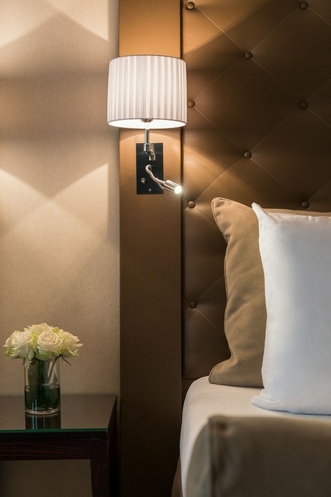 Hotel H�tel Saint Cyr Etoile