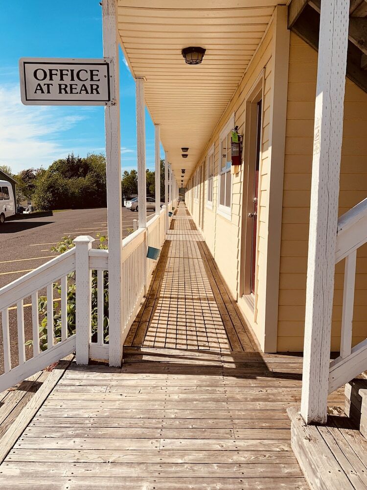 The Cavendish Motel