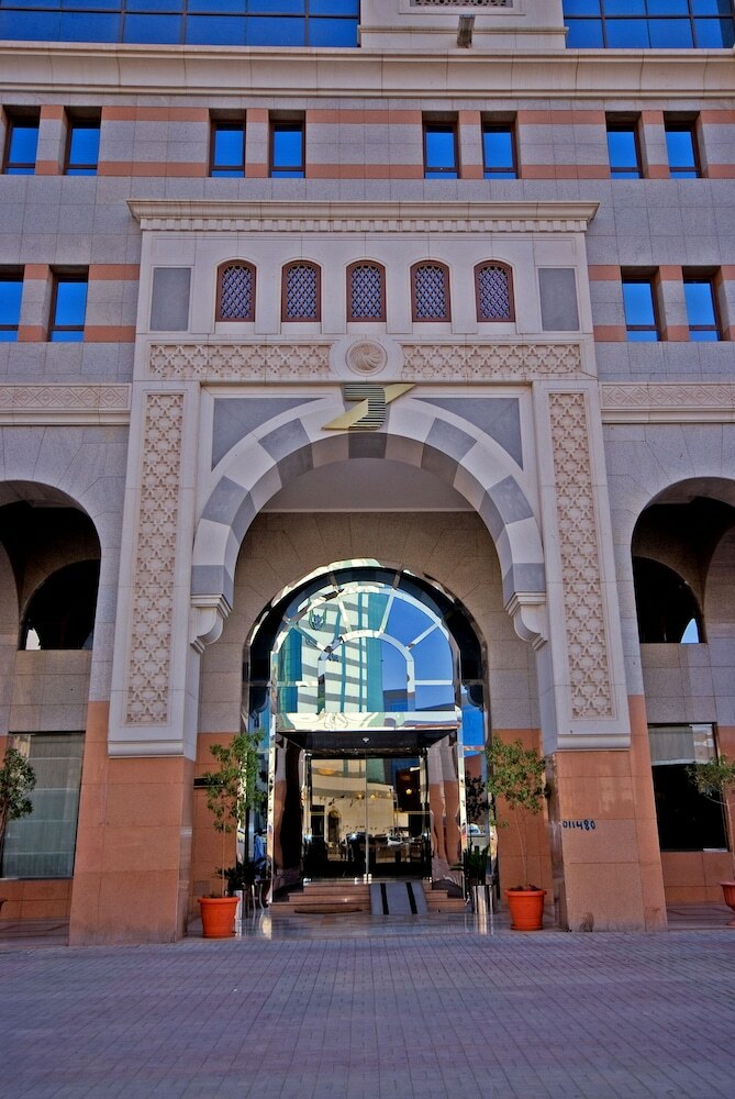 Al Eiman Royal Hotel