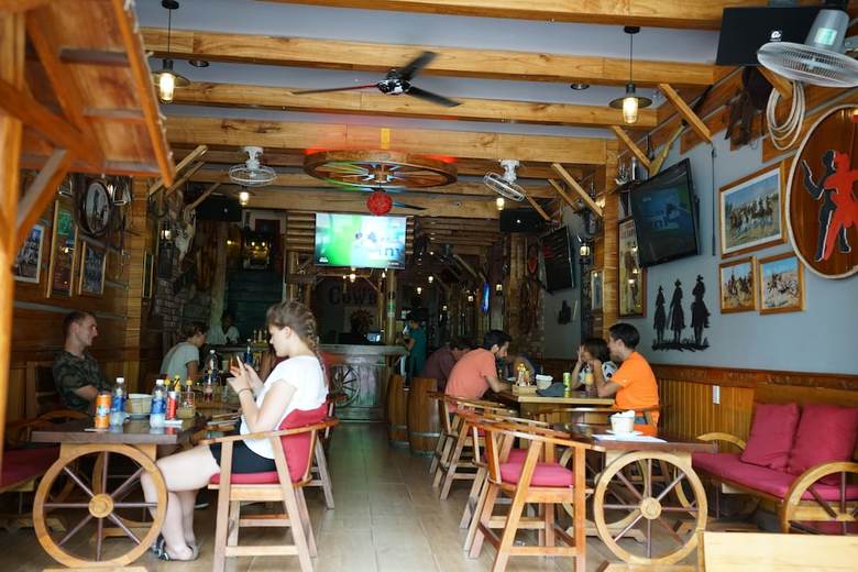 Hostal Why Not Hostel N Bar