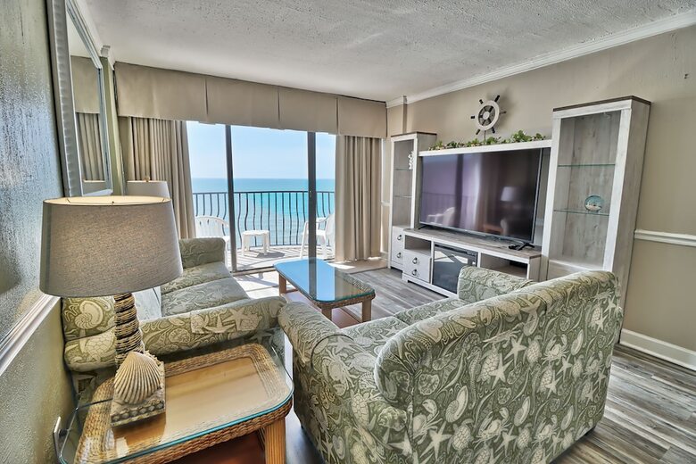 The Palms By Suite At The Beach