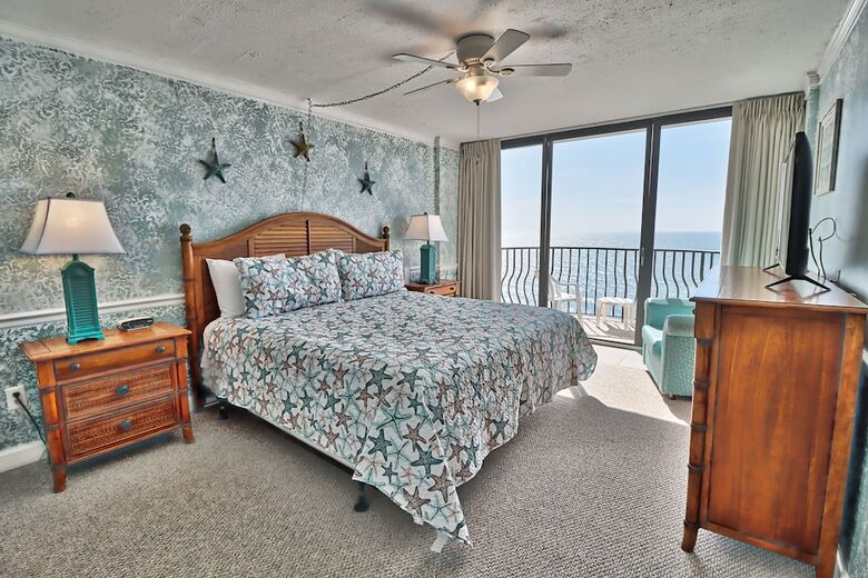The Palms By Suite At The Beach