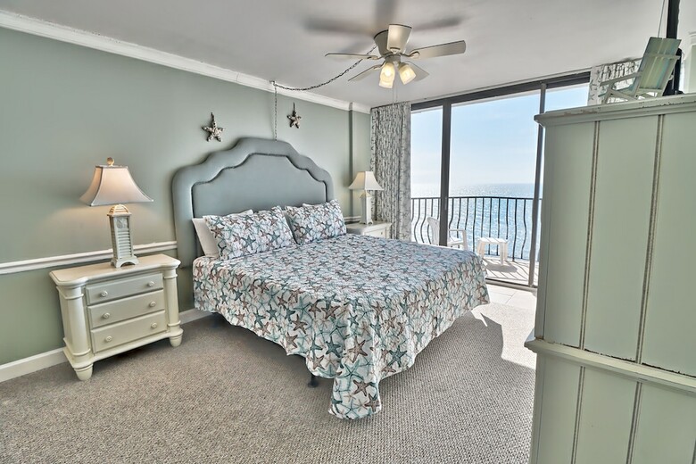 The Palms By Suite At The Beach