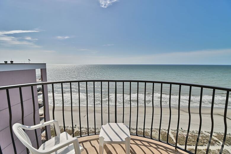 The Palms By Suite At The Beach