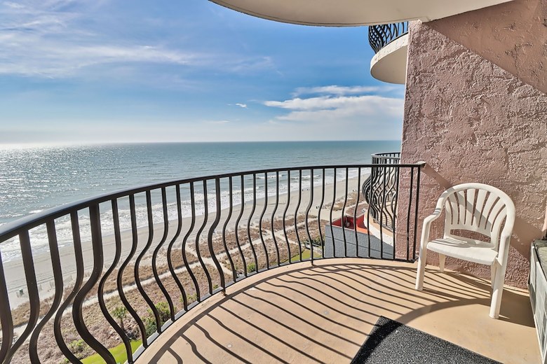 The Palms By Suite At The Beach