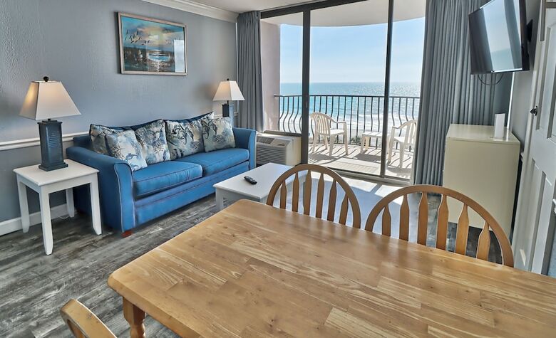The Palms By Suite At The Beach